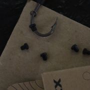 "large catfish hook bead CAT-TEX size S size L black hook beads long shank short shank"